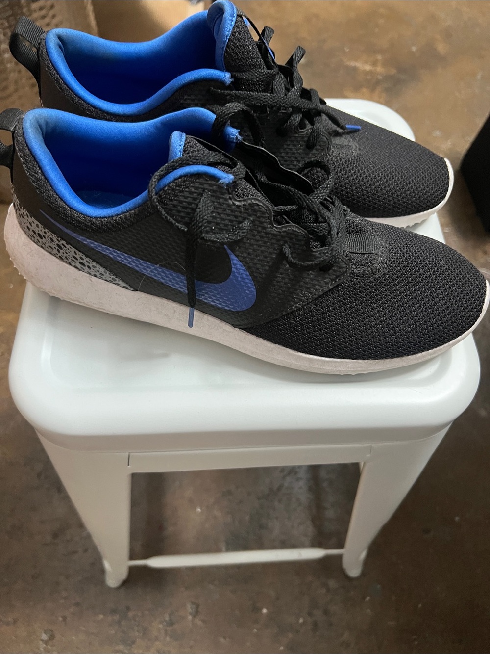 Nike Roshe Golf Black and Blue Lightweight shoes